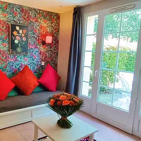 Charmante Maison Duplex En Avec Piscine A