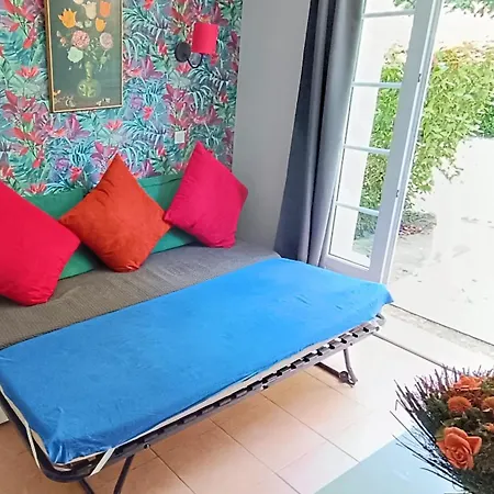 Charmante Maison Duplex En Avec Piscine A Feriehus *
