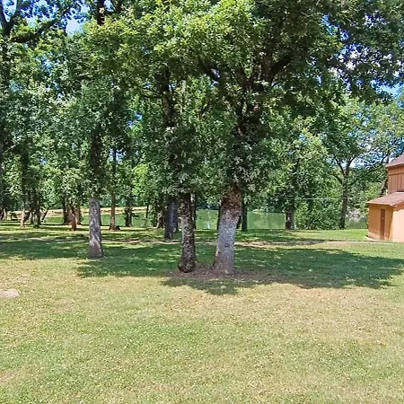 Charmante Maison Duplex En Avec Piscine A *