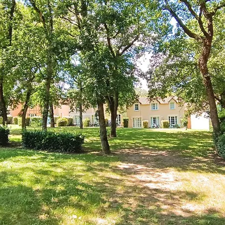 Charmante Maison Duplex En Avec Piscine A