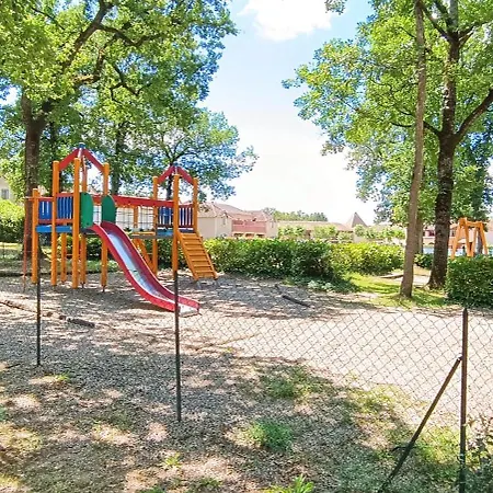 Charmante Maison Duplex En Avec Piscine A مونفلاكين