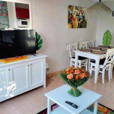Holiday home Charmante Maison Duplex En Avec Piscine A