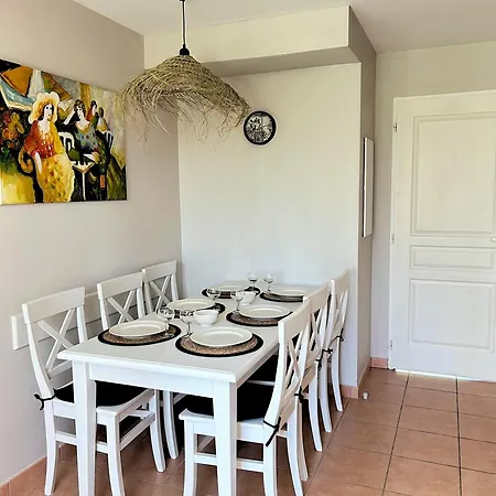 Charmante Maison Duplex En Avec Piscine A Holiday home *