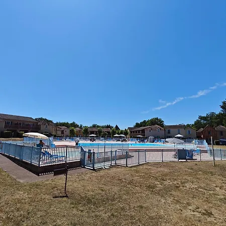 Charmante Maison Duplex En Avec Piscine A Feriehus Monflanquin