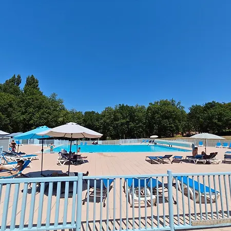 Holiday home Charmante Maison Duplex En Avec Piscine A *
