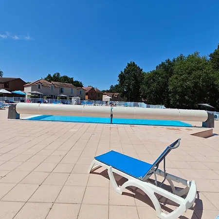 Charmante Maison Duplex En Avec Piscine A Holiday home *
