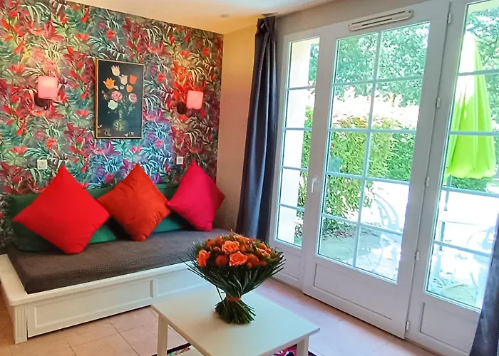 Charmante Maison Duplex En Avec Piscine A