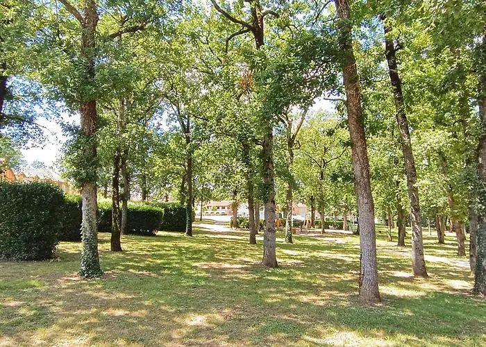 بيت للعطل Charmante Maison Duplex En Avec Piscine A