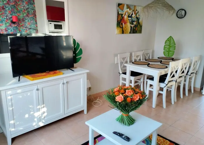 بيت للعطل Charmante Maison Duplex En Avec Piscine A